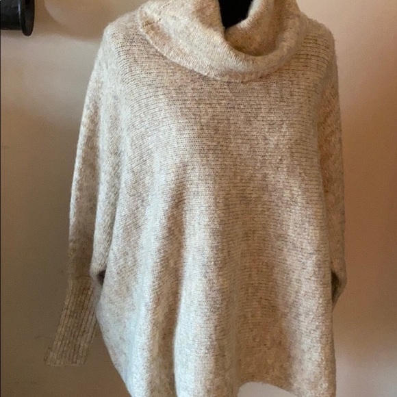 Dolman oversized turtleneck cowl tan beige oatmeal sweater - Picture 2 of 4